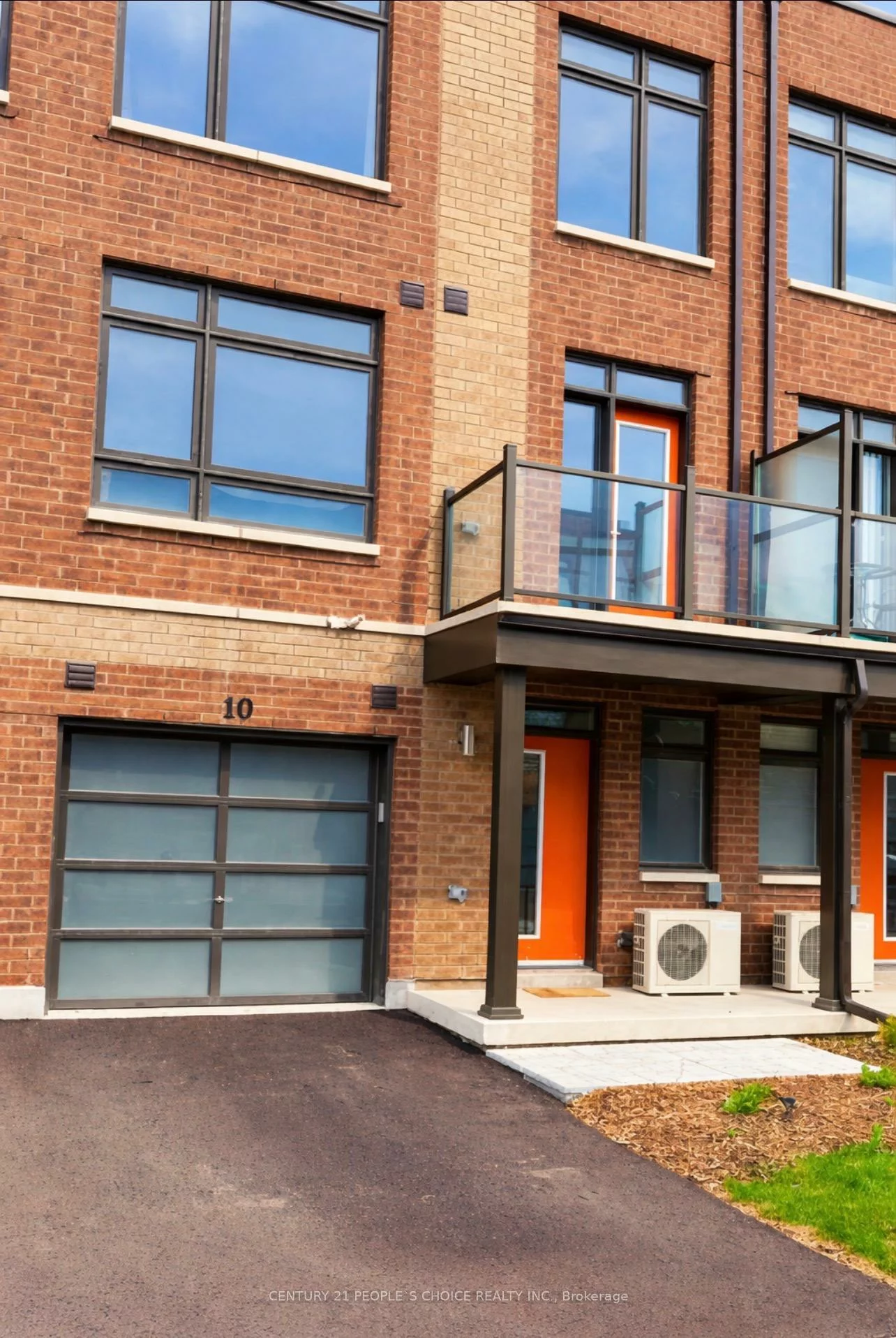 10, Tauton, Vaughan Grove, Vaughan