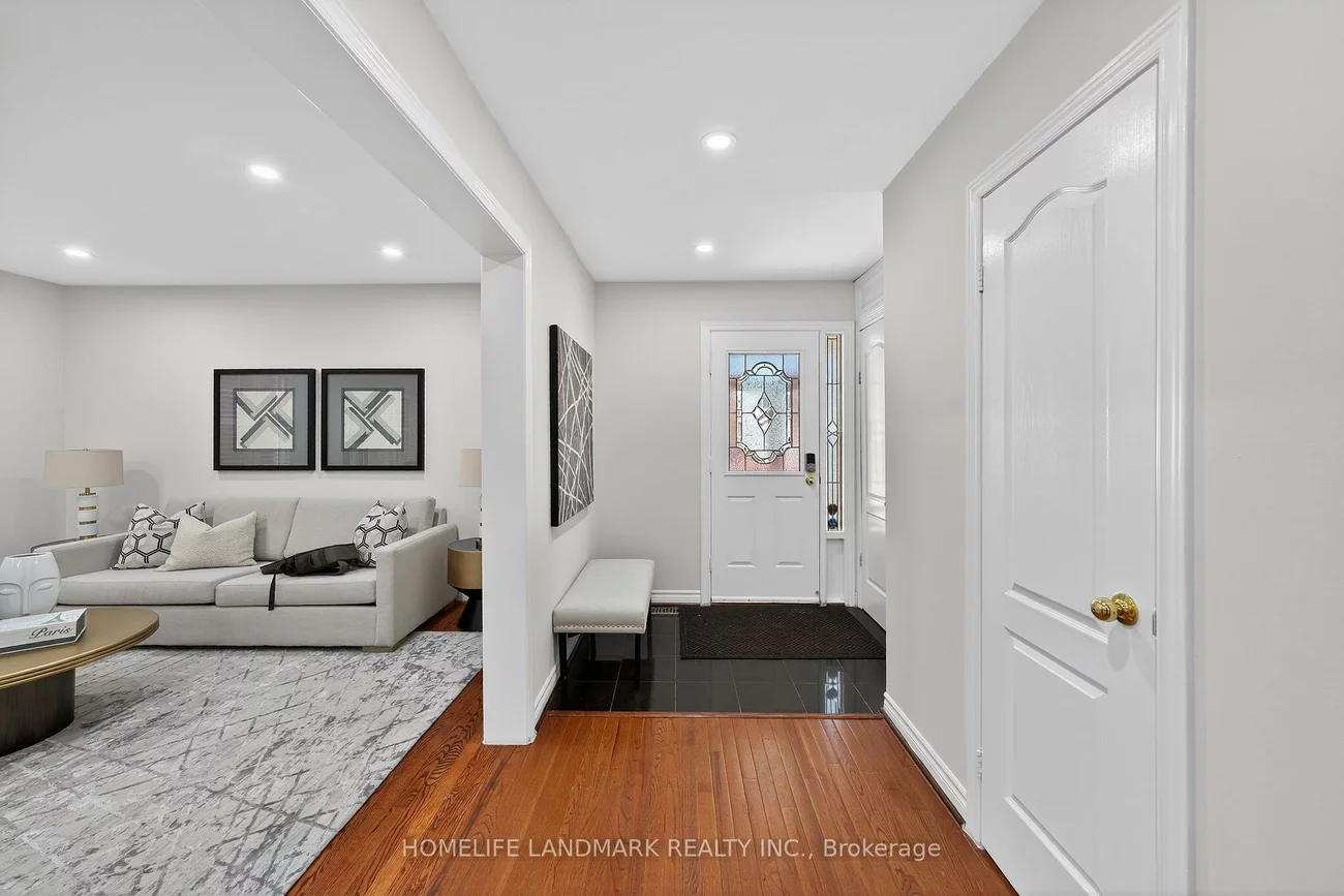 120, Brookmill, Brownridge, Vaughan