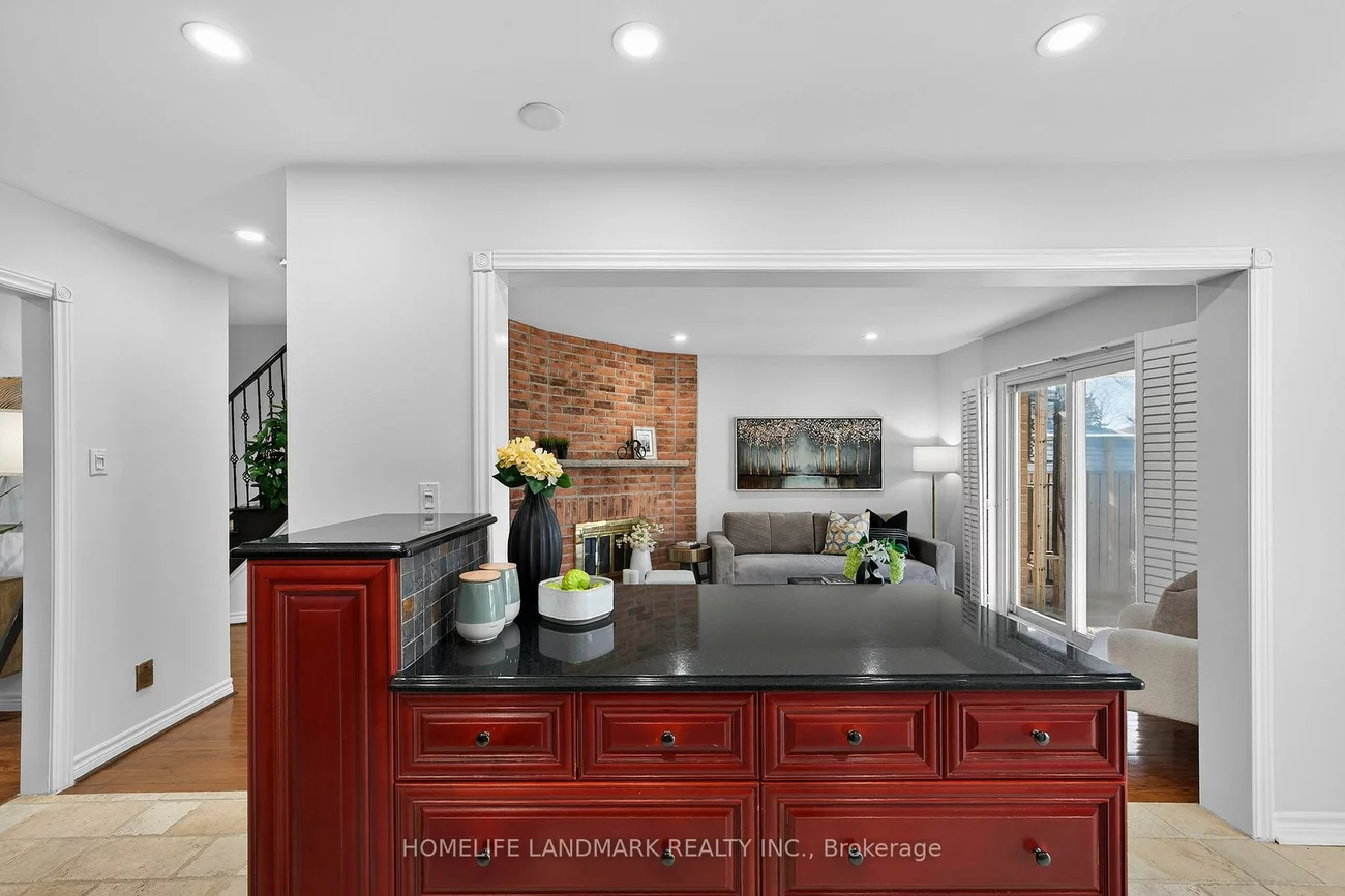 120, Brookmill, Brownridge, Vaughan