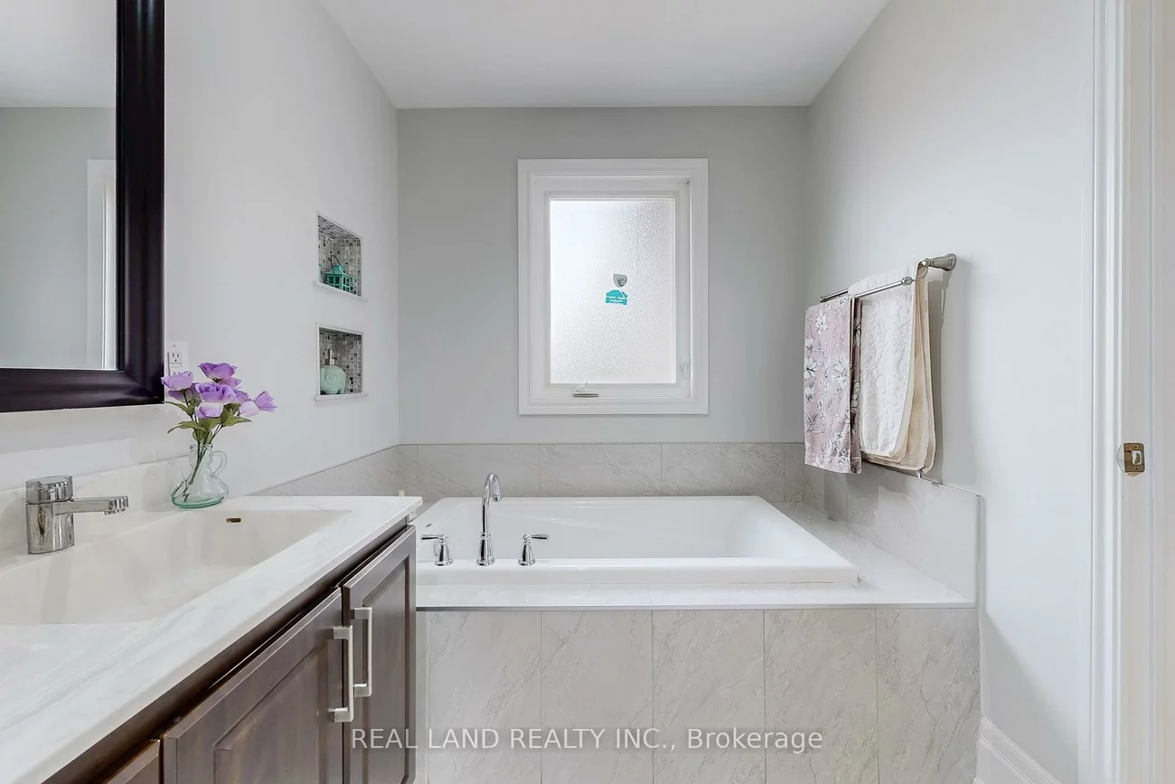 251, Glen Shields, Glen Shields, Vaughan