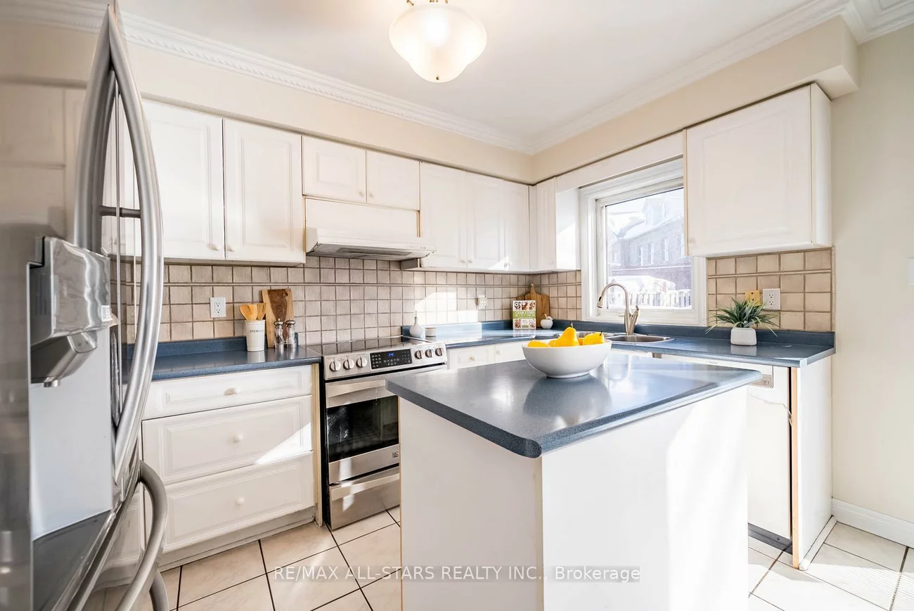 2241, Old Rutherford, Maple, Vaughan