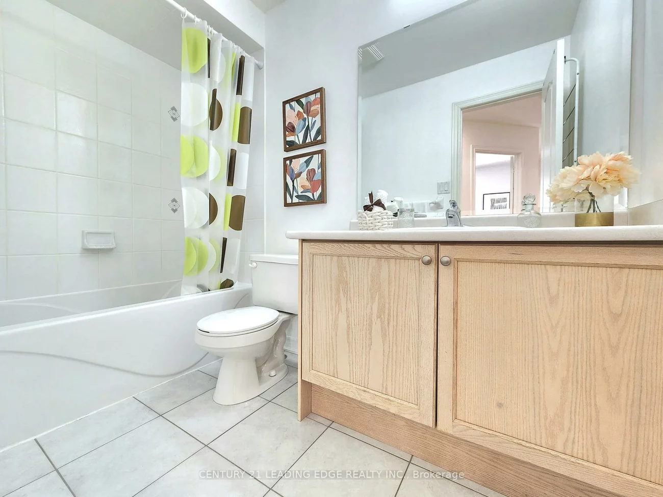 93, Treasure Hill, Maple, Vaughan