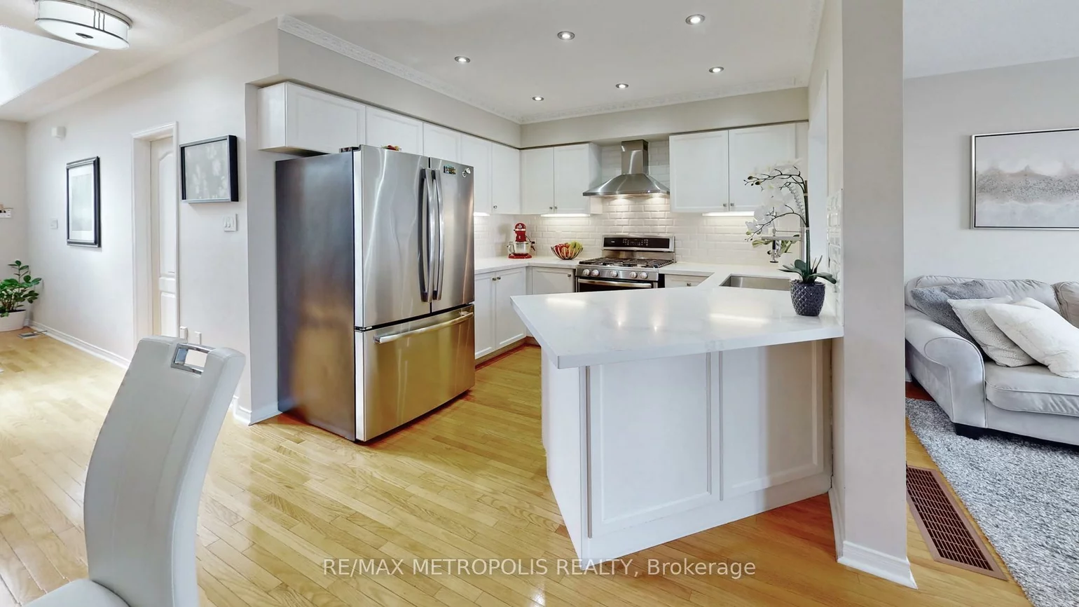 220, Deepsprings, Vellore Village, Vaughan