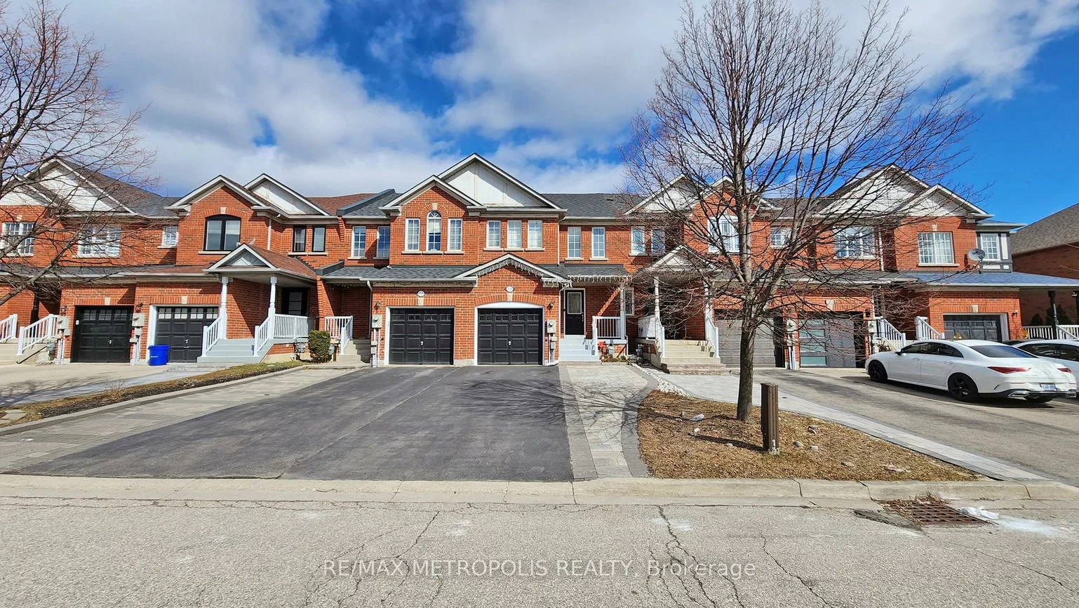 220, Deepsprings, Vellore Village, Vaughan