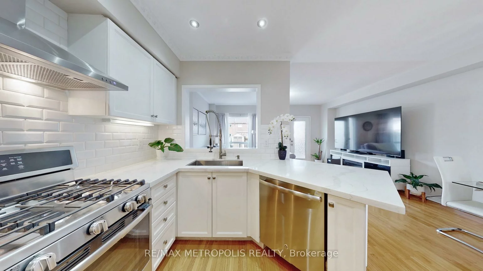 220, Deepsprings, Vellore Village, Vaughan