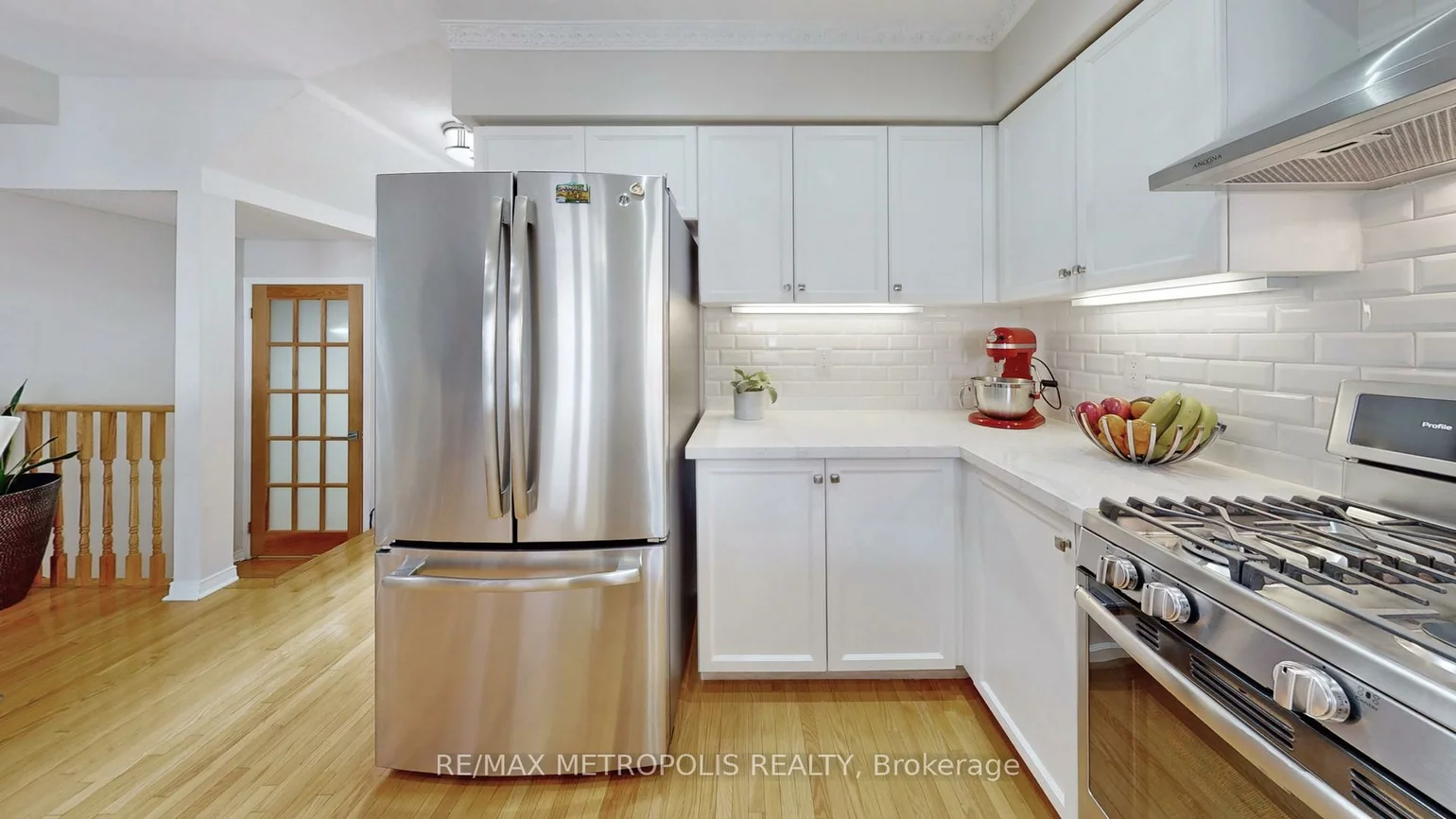 220, Deepsprings, Vellore Village, Vaughan