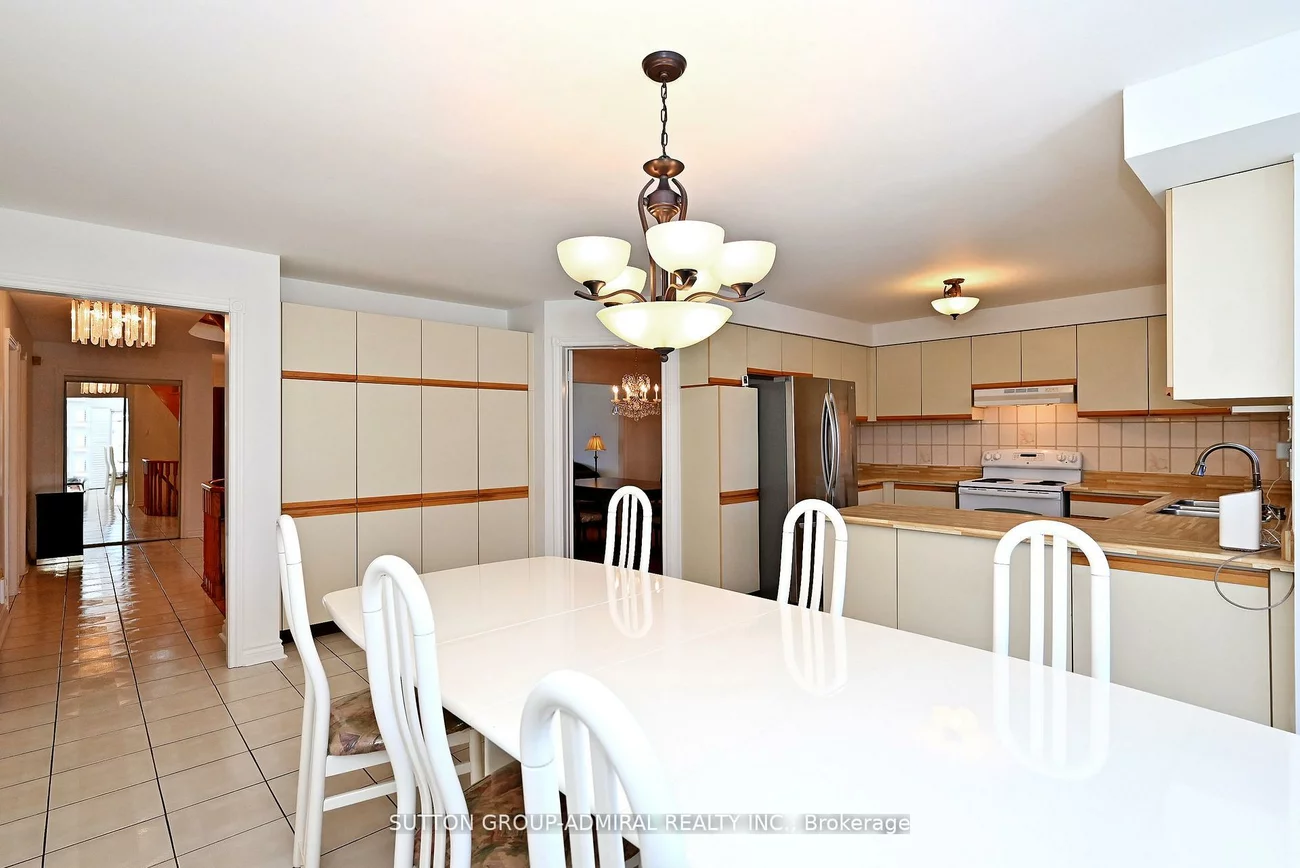 45, Royal Garden, East Woodbridge, Vaughan