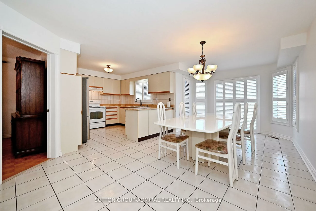 45, Royal Garden, East Woodbridge, Vaughan
