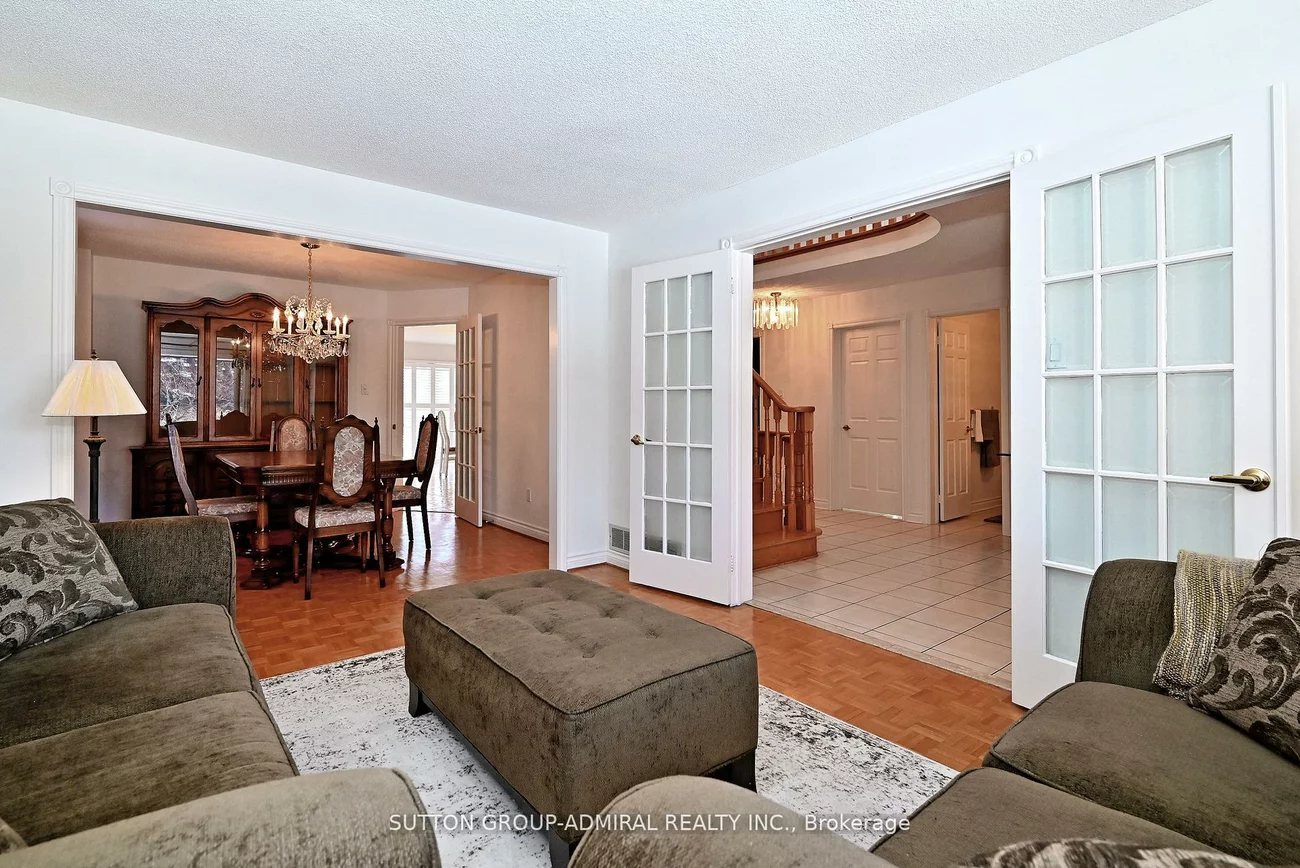 45, Royal Garden, East Woodbridge, Vaughan