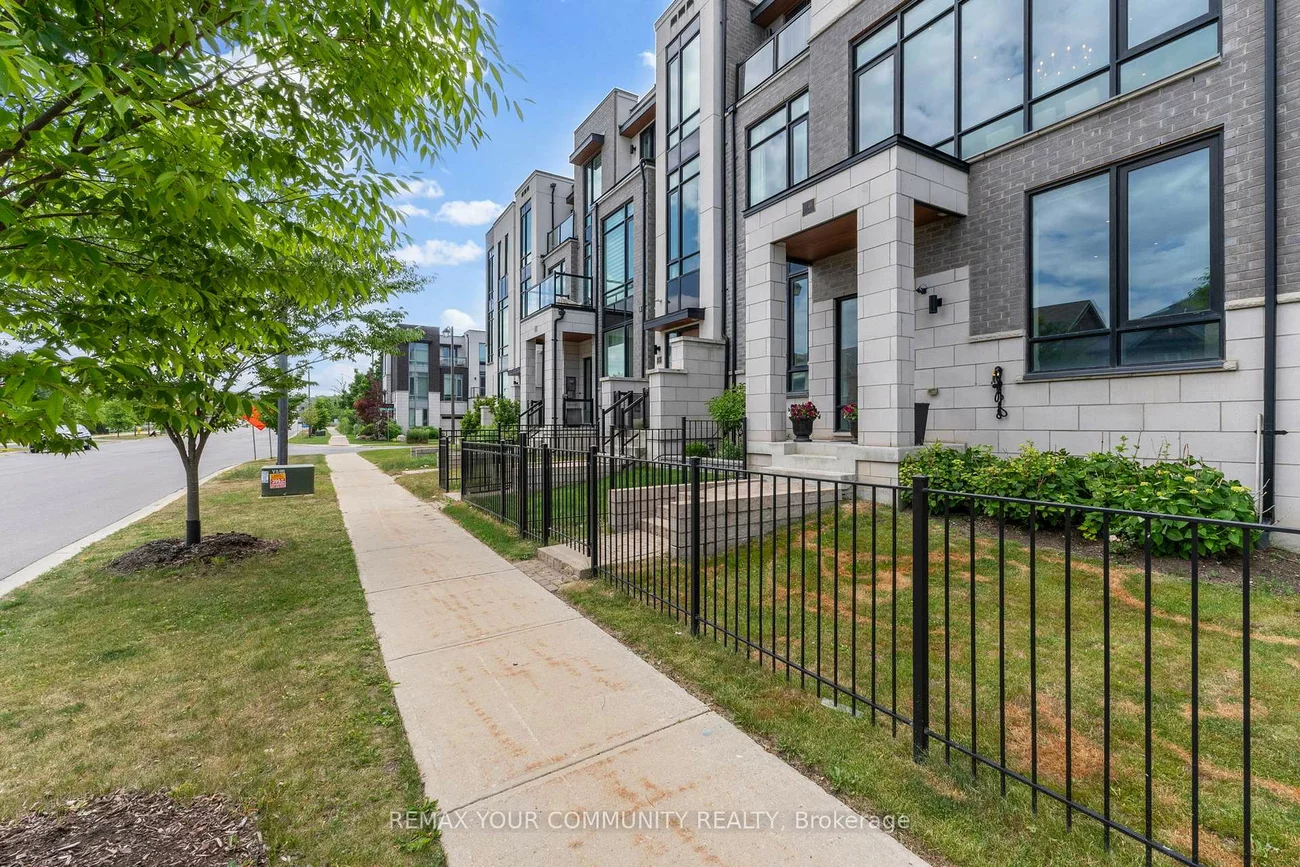 40, Crimson Forest, Patterson, Vaughan