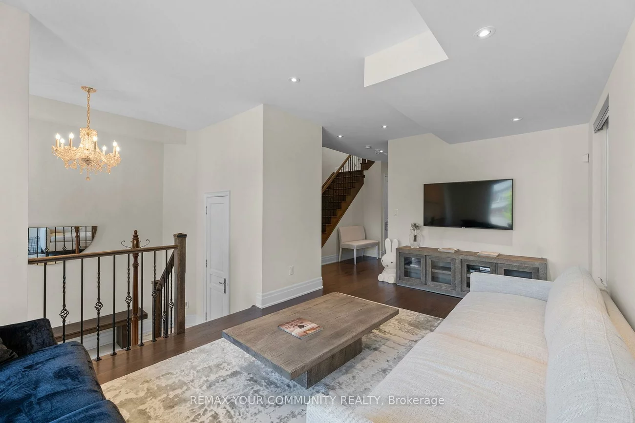 40, Crimson Forest, Patterson, Vaughan