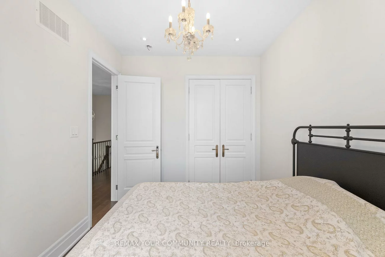 40, Crimson Forest, Patterson, Vaughan