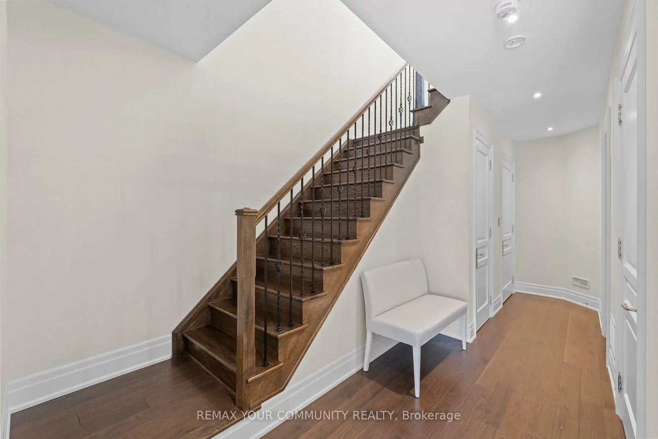 40, Crimson Forest, Patterson, Vaughan