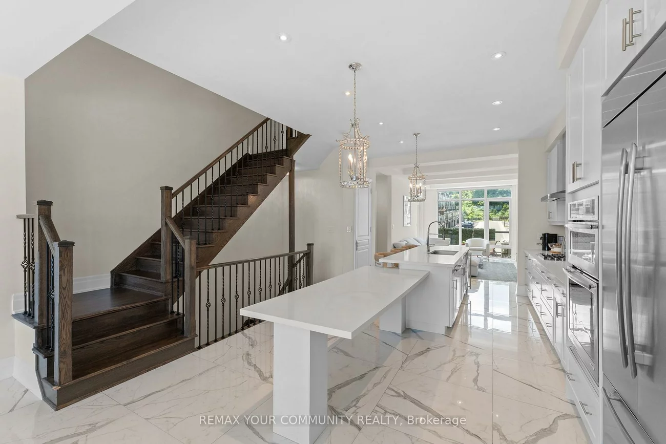 40, Crimson Forest, Patterson, Vaughan