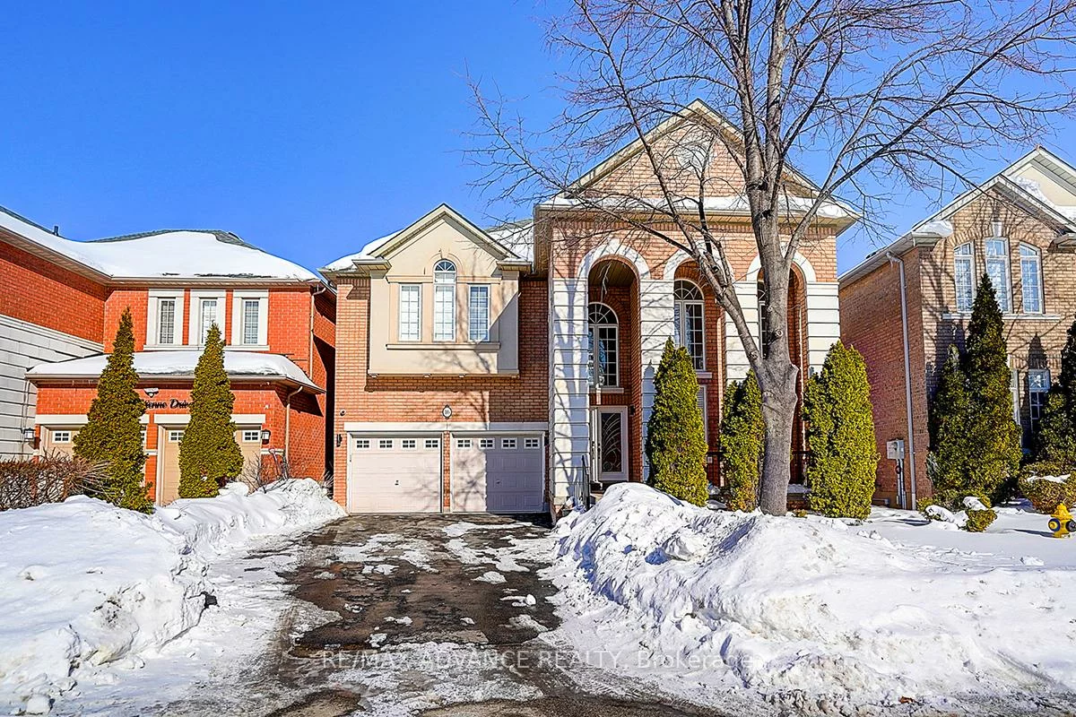 16, St Etienne, Vellore Village, Vaughan