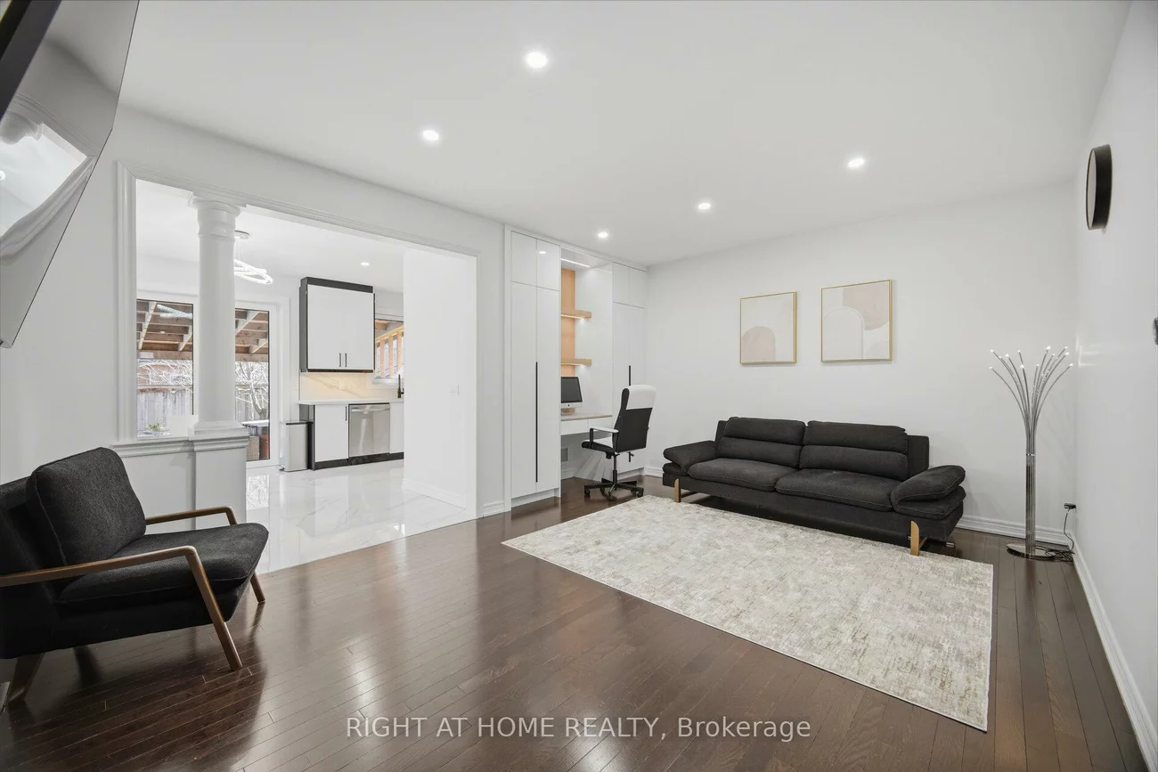 87, Via Toscana, Vellore Village, Vaughan