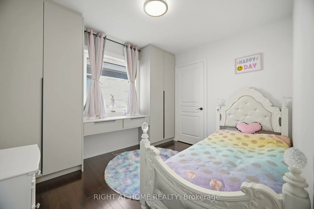 87, Via Toscana, Vellore Village, Vaughan