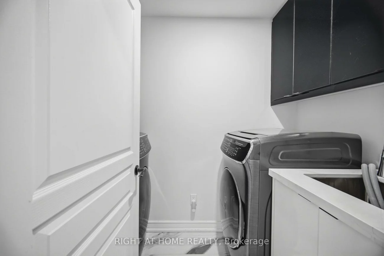 87, Via Toscana, Vellore Village, Vaughan