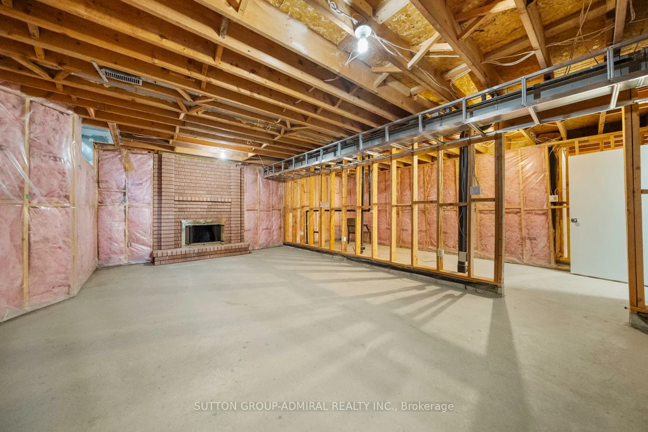 295, Fifth, East Woodbridge, Vaughan