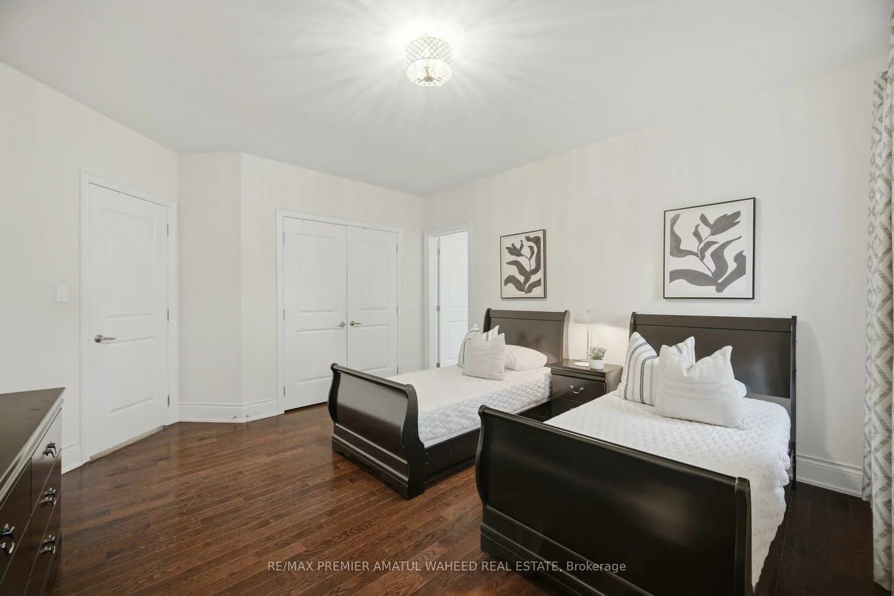 75, Virtue, Vellore Village, Vaughan