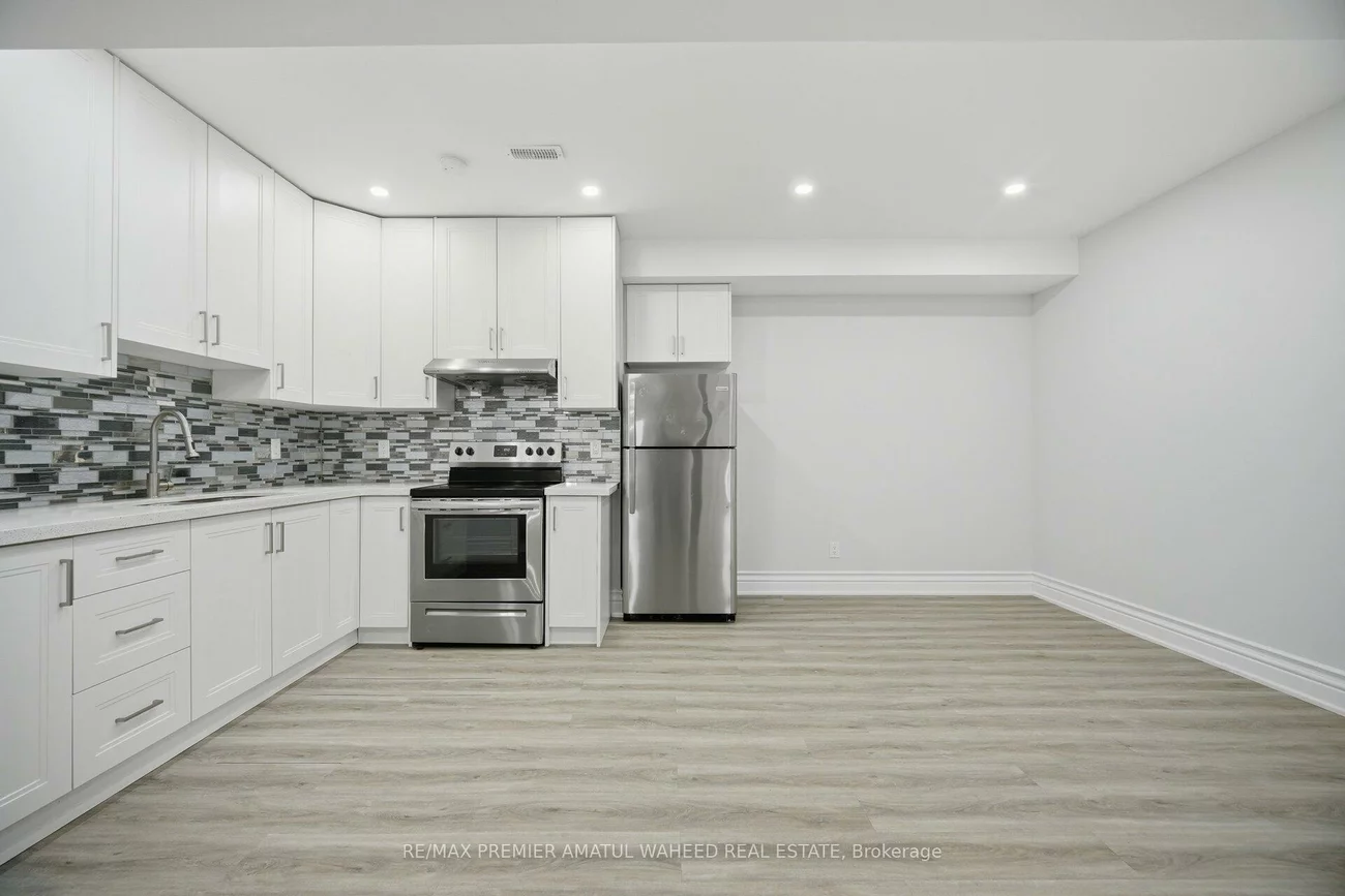 75, Virtue, Vellore Village, Vaughan