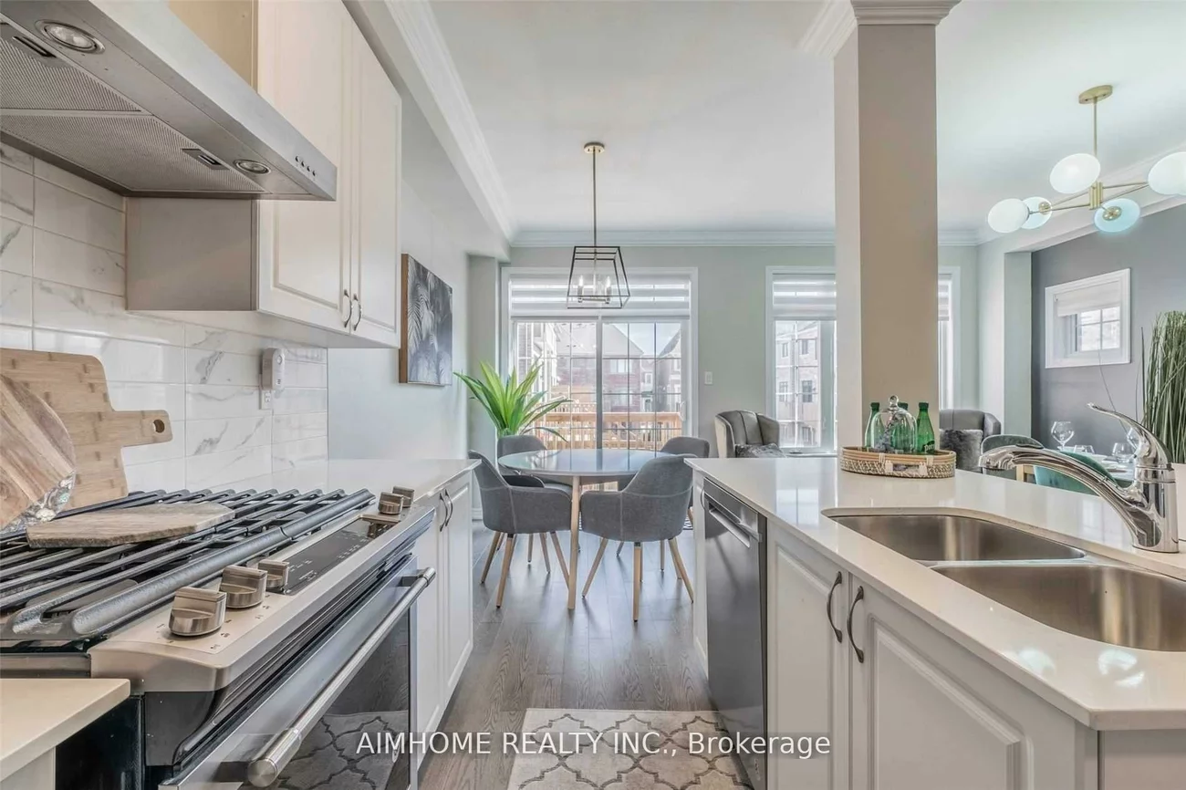 73, Sunset, Vellore Village, Vaughan