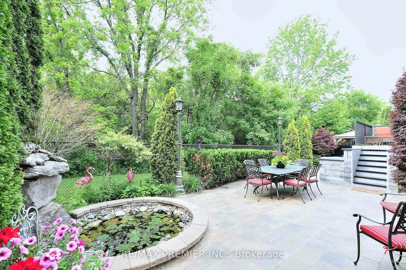 111, Arista, Islington Woods, Vaughan