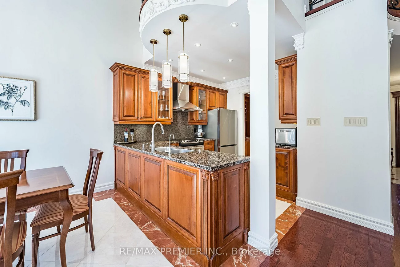 111, Arista, Islington Woods, Vaughan