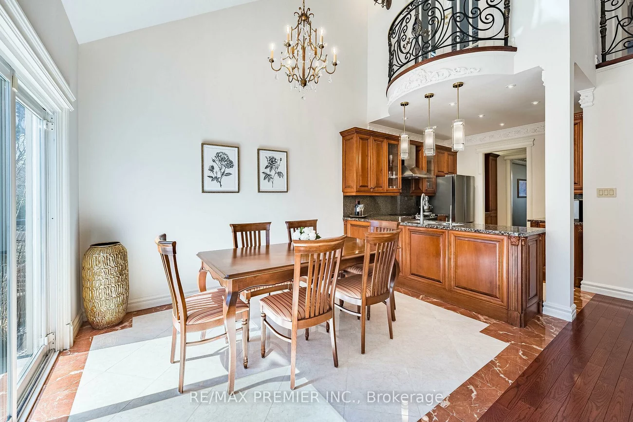 111, Arista, Islington Woods, Vaughan