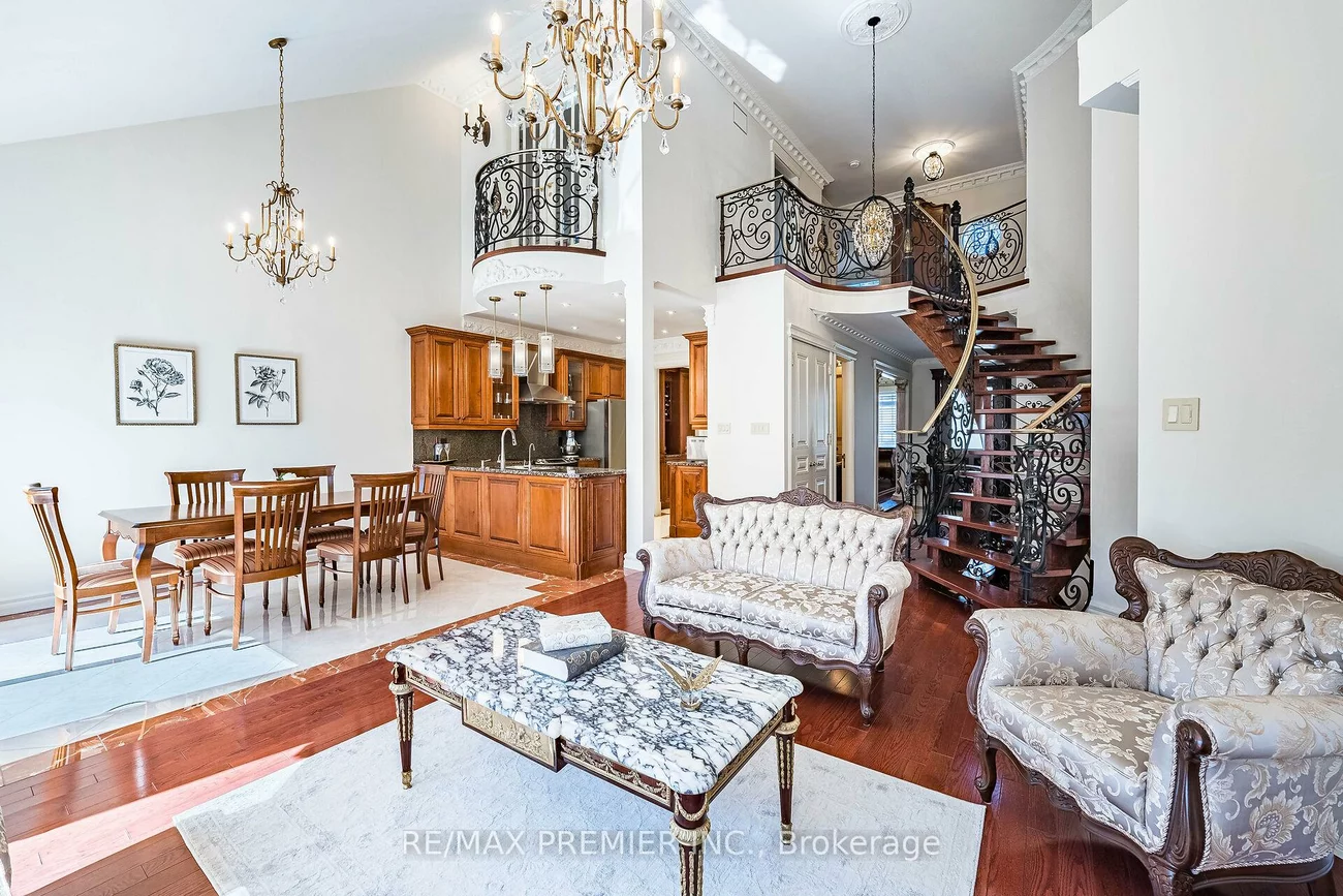 111, Arista, Islington Woods, Vaughan