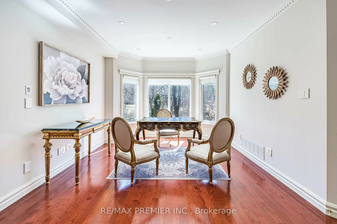 111, Arista, Islington Woods, Vaughan