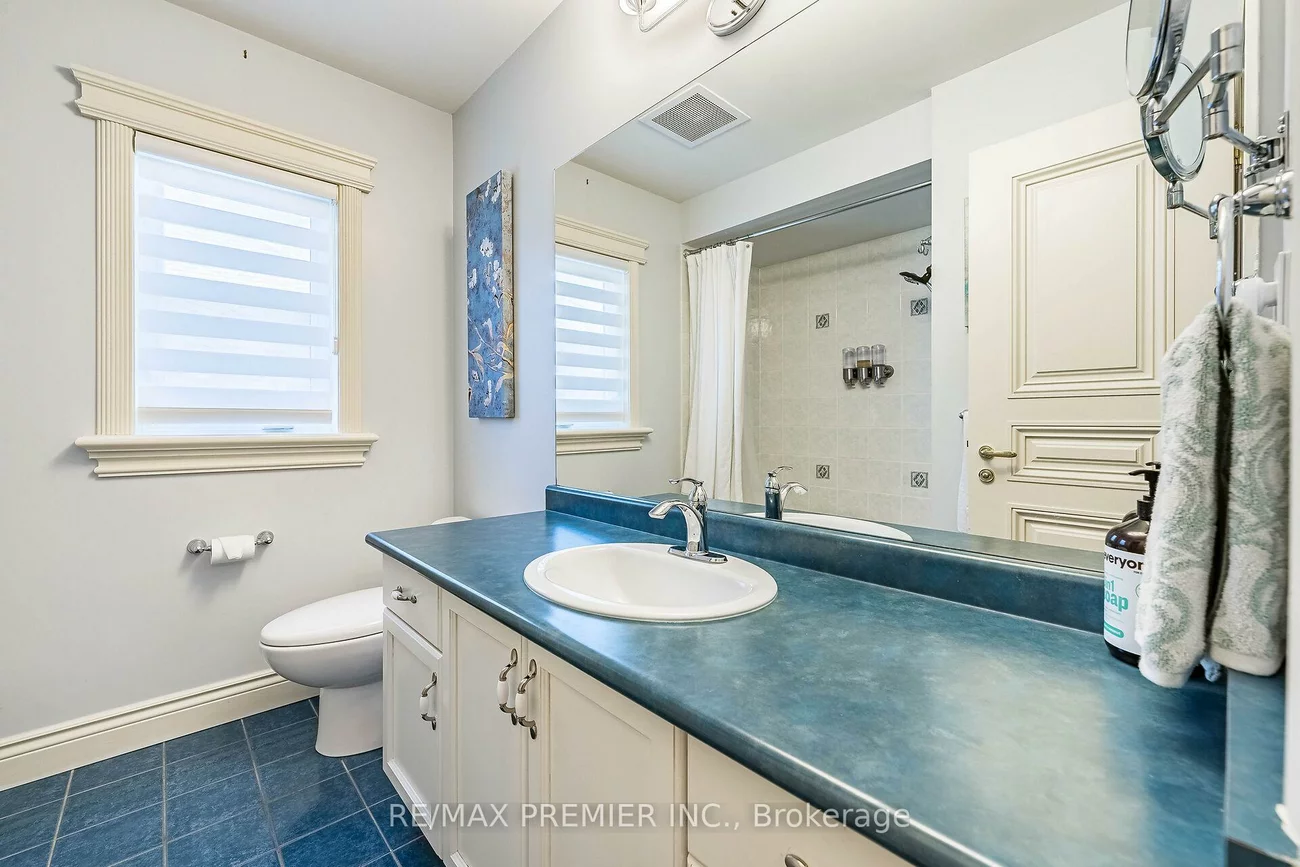 111, Arista, Islington Woods, Vaughan