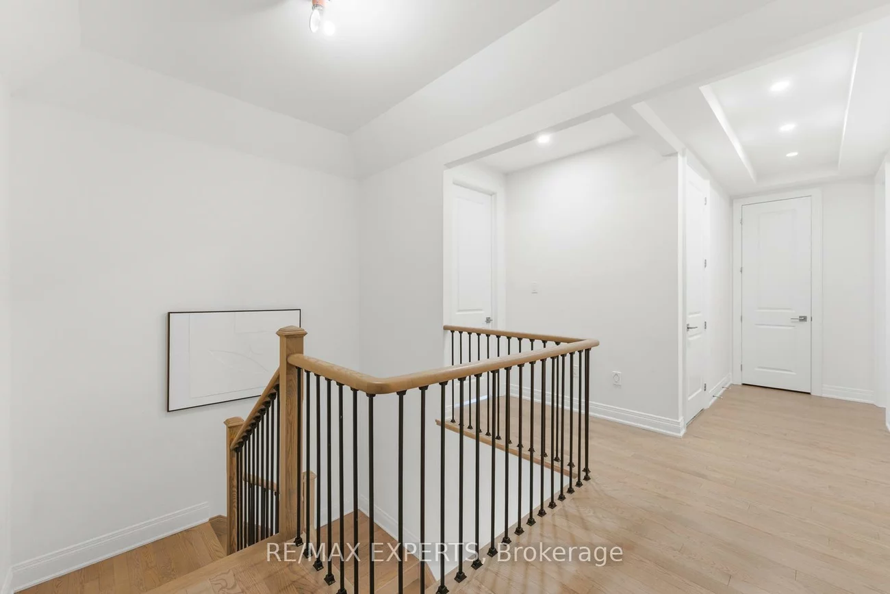 54, Winthrop, Vellore Village, Vaughan