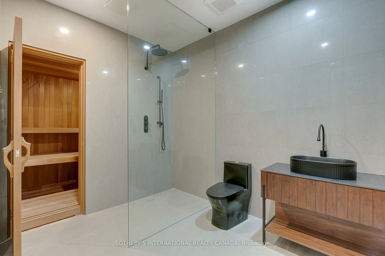 85, Cowan, East Woodbridge, Vaughan