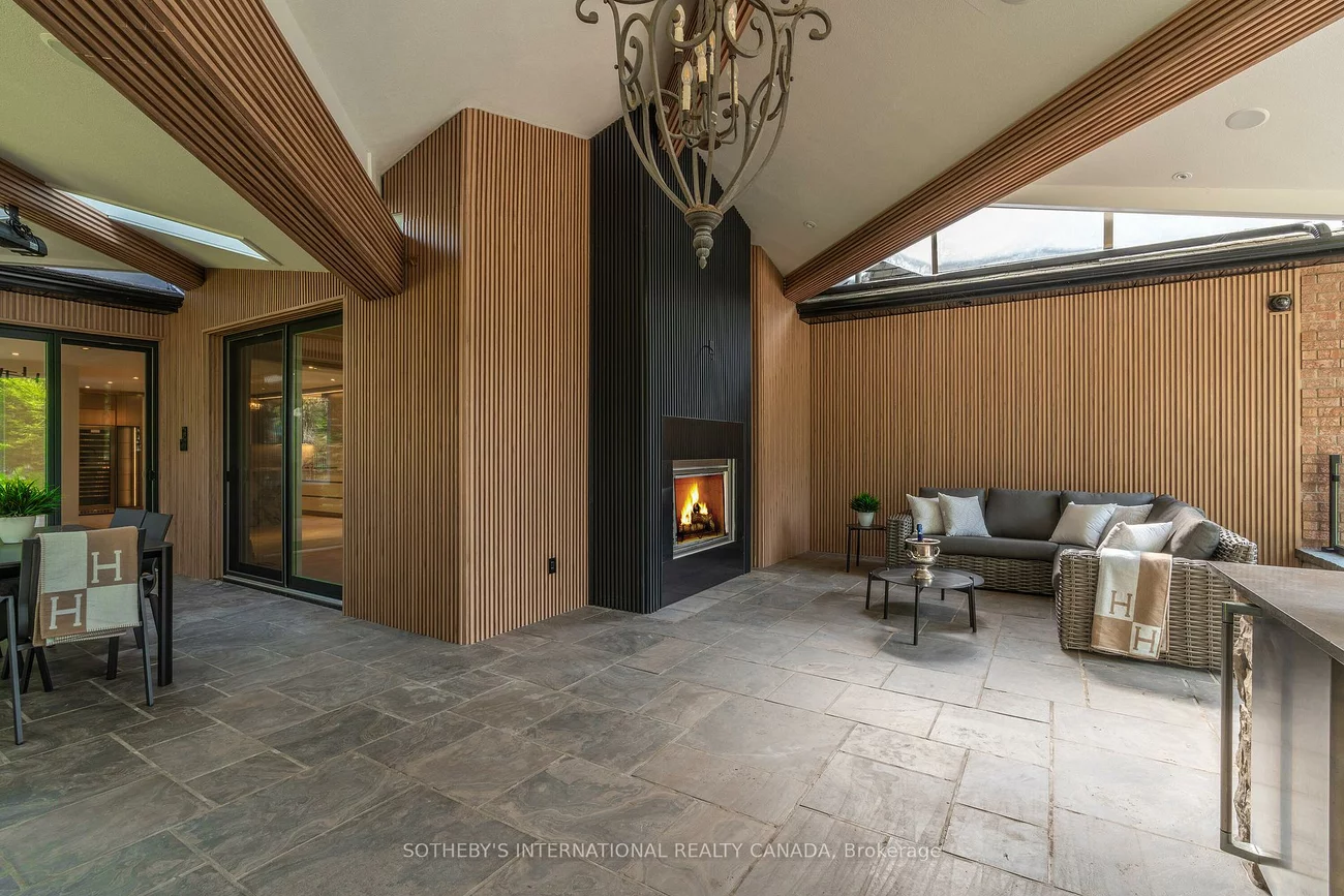 85, Cowan, East Woodbridge, Vaughan