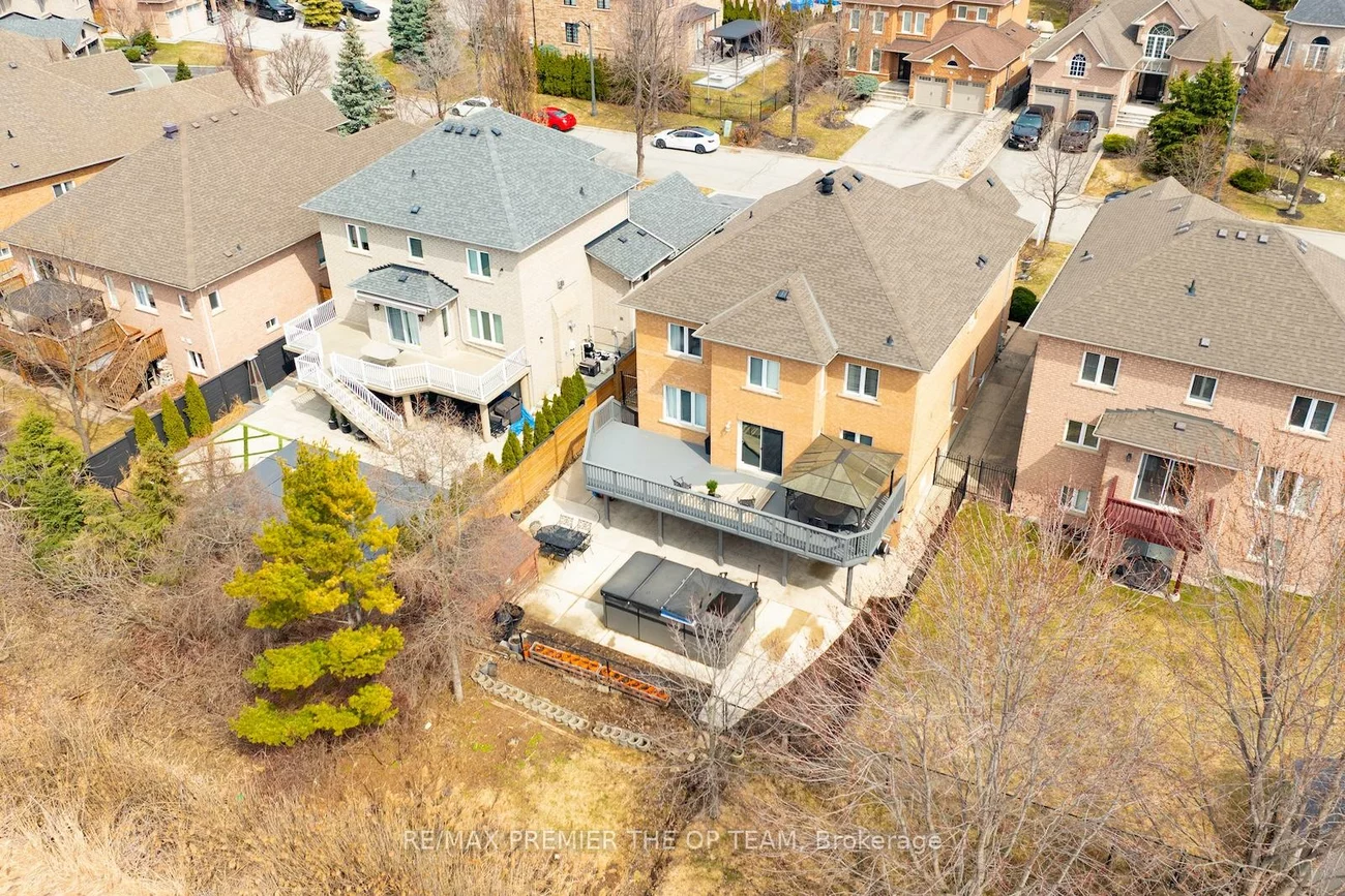 16, St Michele, Islington Woods, Vaughan