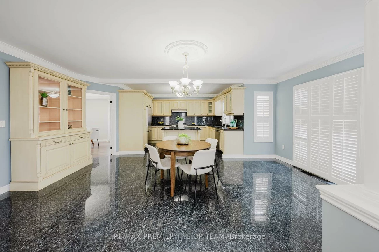 16, St Michele, Islington Woods, Vaughan