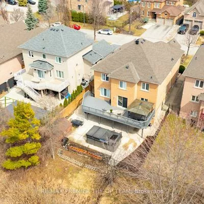 16, St Michele, Islington Woods, Vaughan