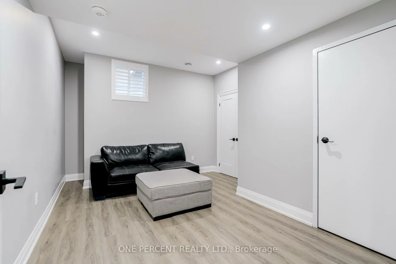 169, Faust, Kleinburg, Vaughan