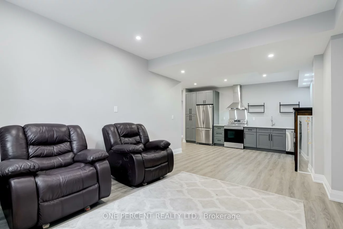 169, Faust, Kleinburg, Vaughan