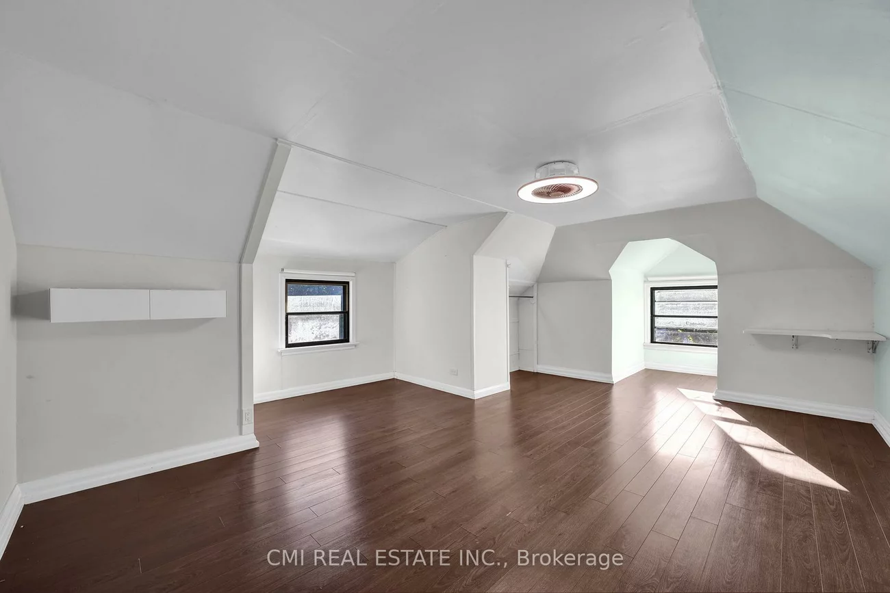 153, Clarence, West Woodbridge, Vaughan