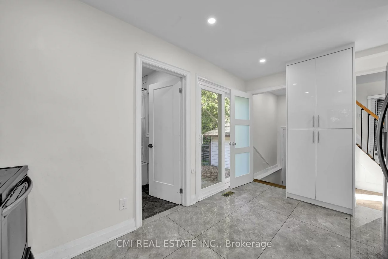 153, Clarence, West Woodbridge, Vaughan