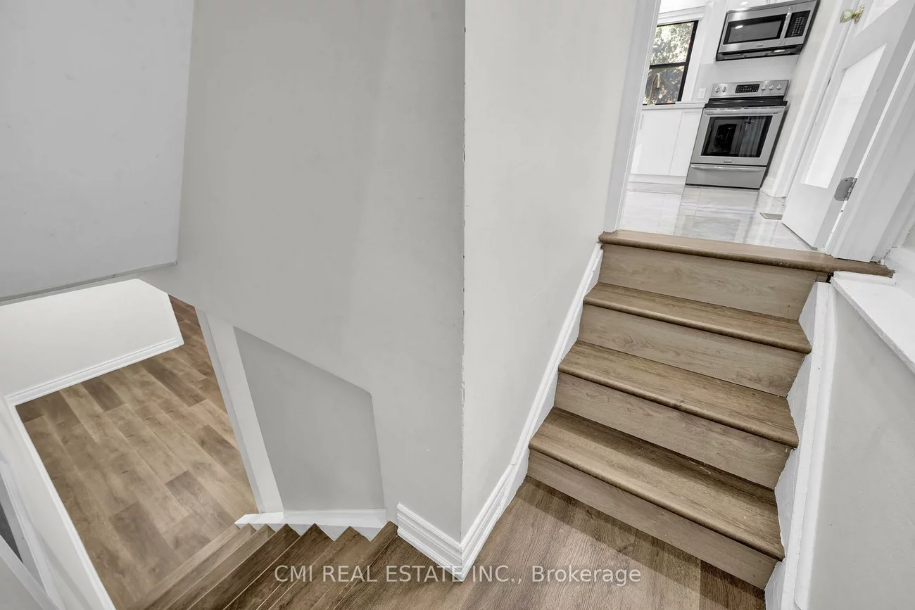 153, Clarence, West Woodbridge, Vaughan