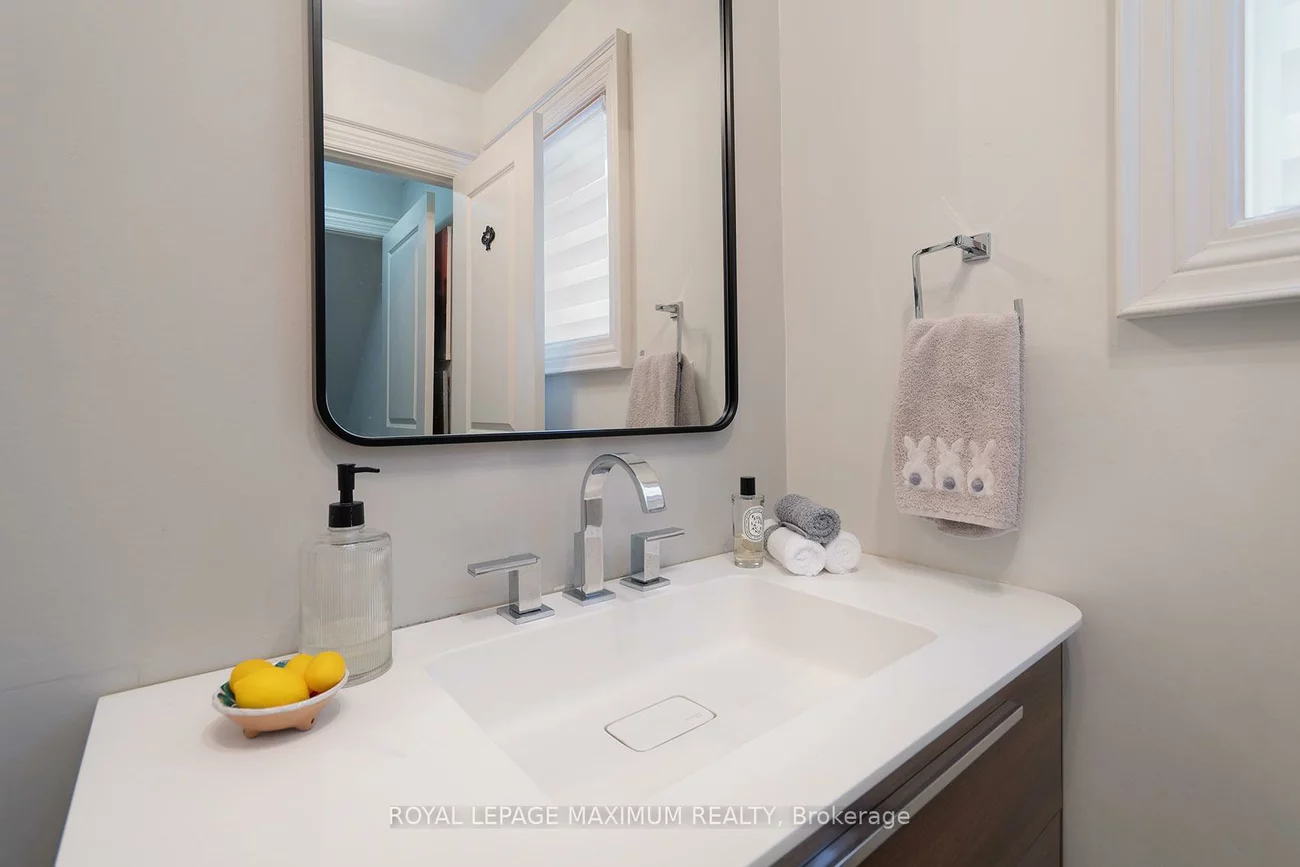 33, La Neve, Sonoma Heights, Vaughan