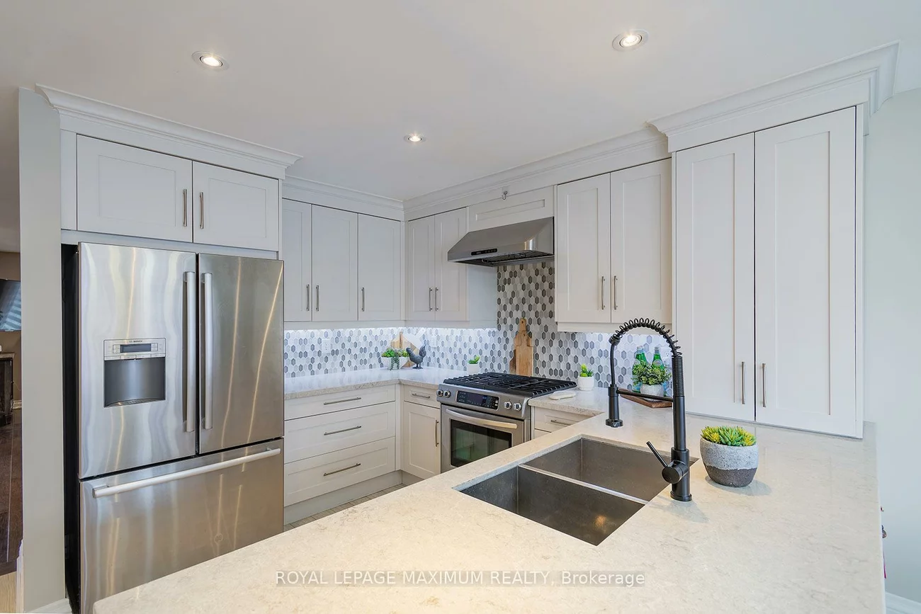 33, La Neve, Sonoma Heights, Vaughan