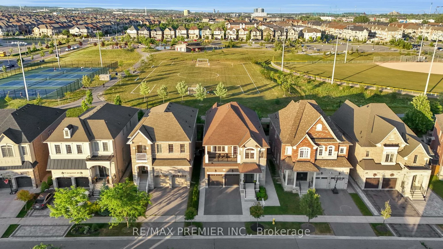 67, Garyscholl, Vellore Village, Vaughan