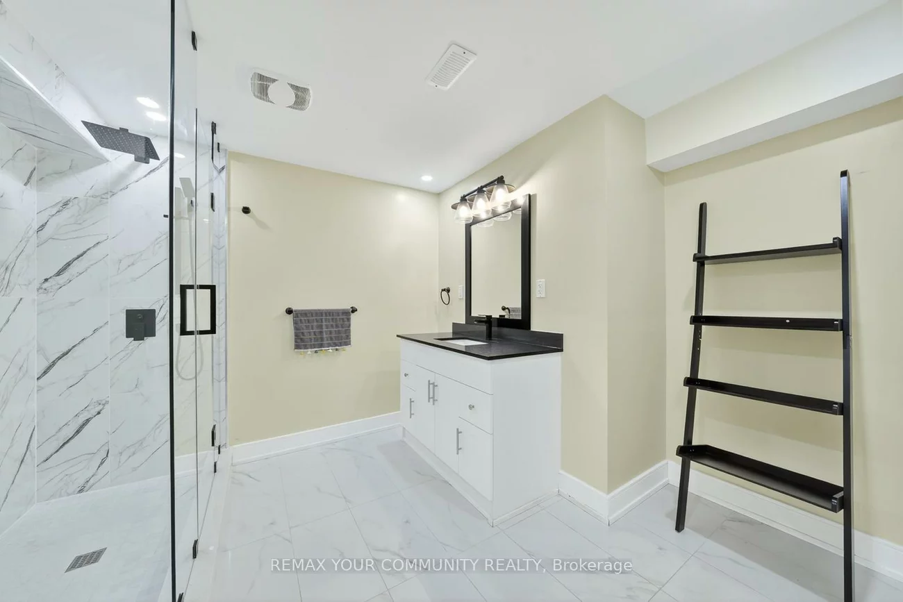 1, Lancer, Maple, Vaughan