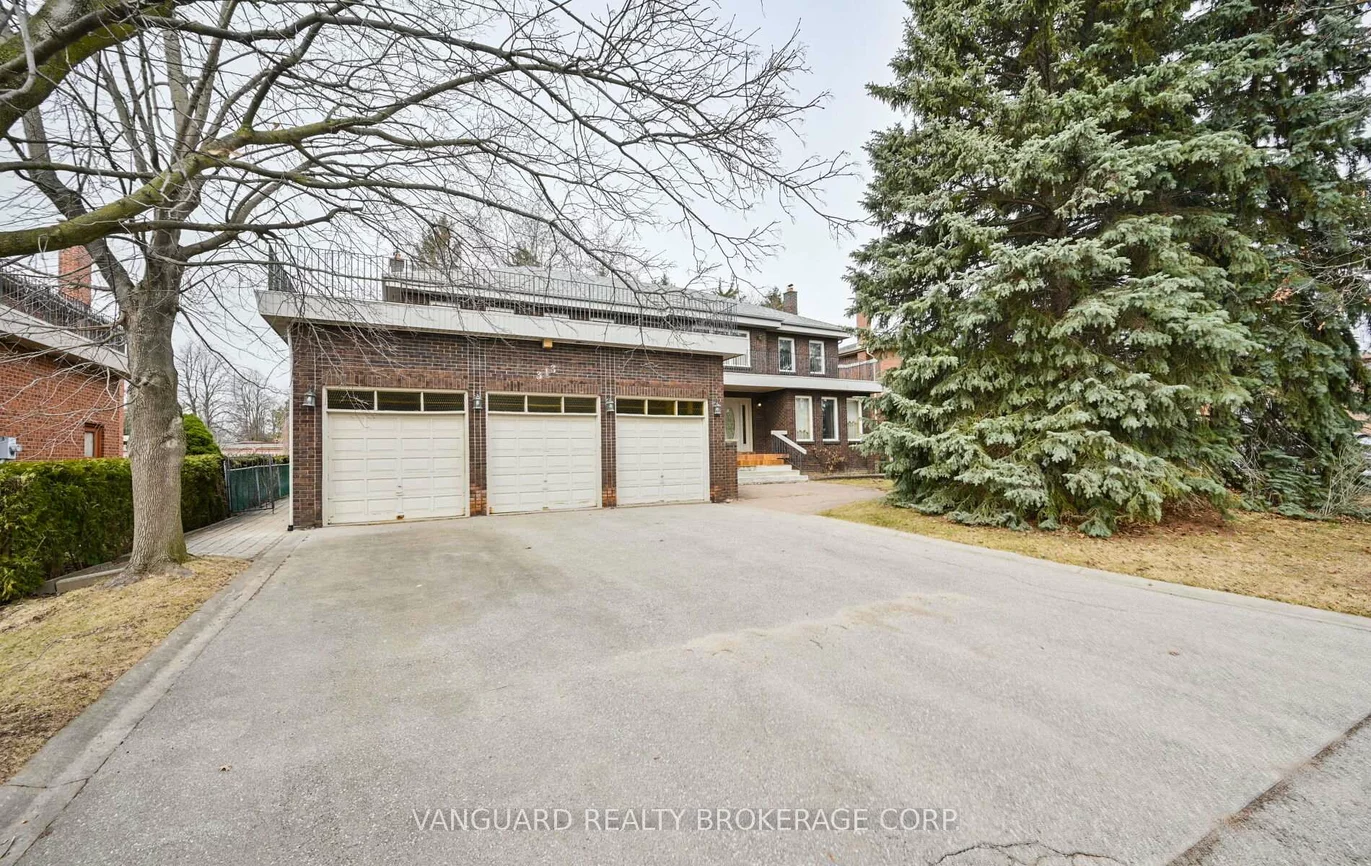 313, Firglen, Islington Woods, Vaughan