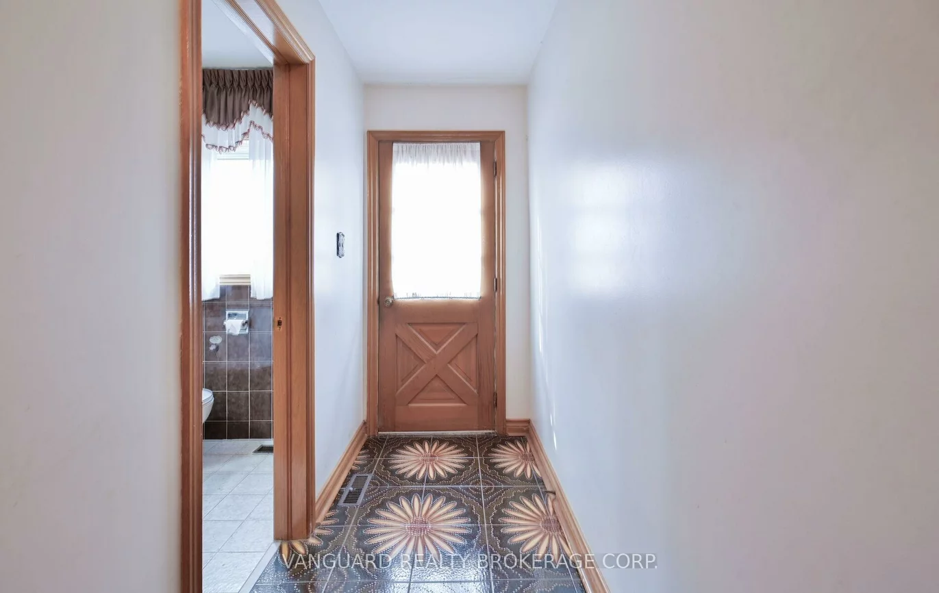 313, Firglen, Islington Woods, Vaughan