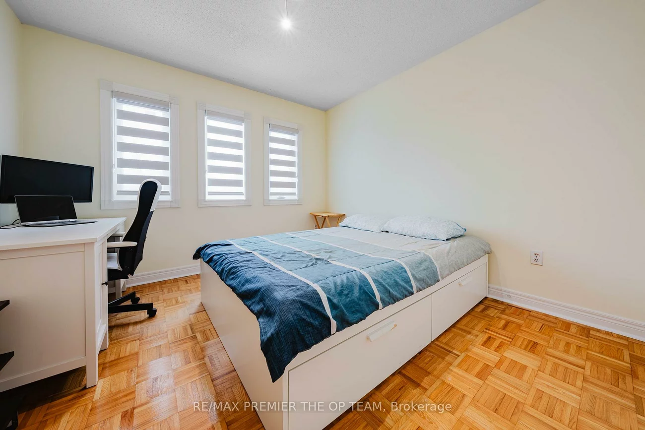 56, Wildberry, Vellore Village, Vaughan